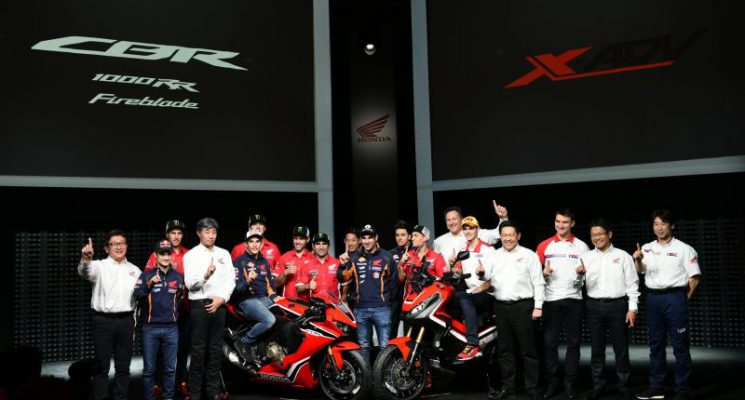 Neuer X-ADV und CBR1000RR Fireblade an der Spitze des 2017er Honda-Modellprogramms der EICMA-Messe Neuer X-ADV und CBR1000RR Fireblade an der Spitze des 2017er Honda-Modellprogramms der EICMA-Messe