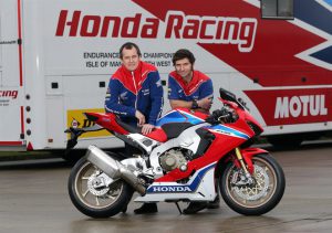 John McGuinness und Guy Martin komplettieren das Honda Racing Dream-Team